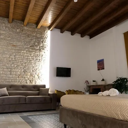 Alojamento de Acomodação e Pequeno-almoço Palazzo Matilde Bari