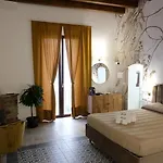 Palazzo Matilde فندق مبيت وإفطار