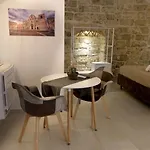 Palazzo Matilde فندق مبيت وإفطار
