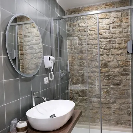 Palazzo Matilde לינה וארוחת בוקר בארי