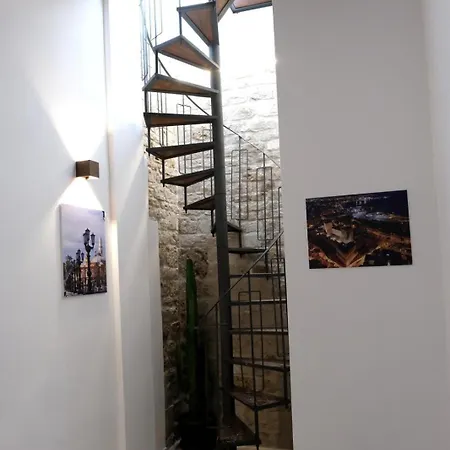 Palazzo Matilde فندق مبيت وإفطار