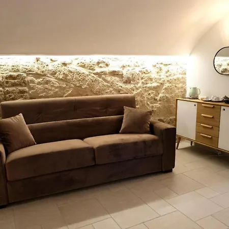 Palazzo Matilde לינה וארוחת בוקר 3*