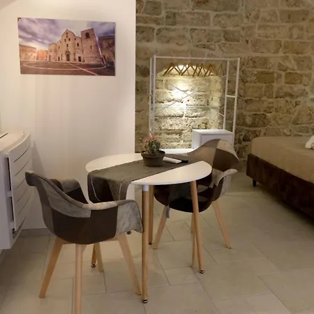 Palazzo Matilde فندق مبيت وإفطار